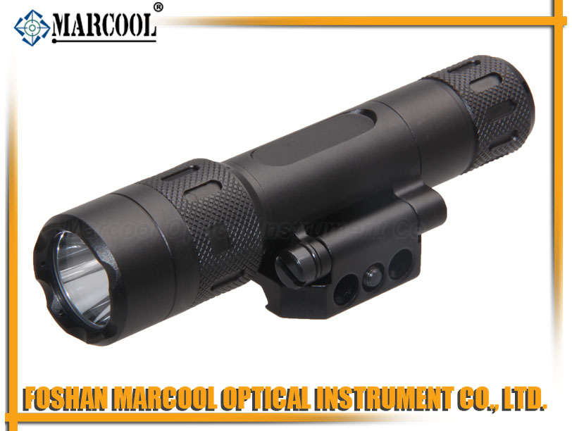 LED Weapon Flashlight with side turn mount